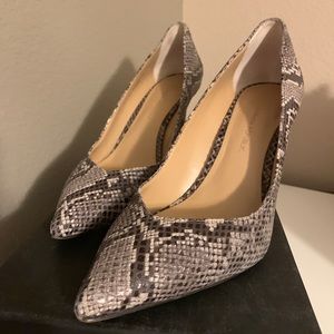 Banana Republic Madison 12 Hour Pump Snakeskin